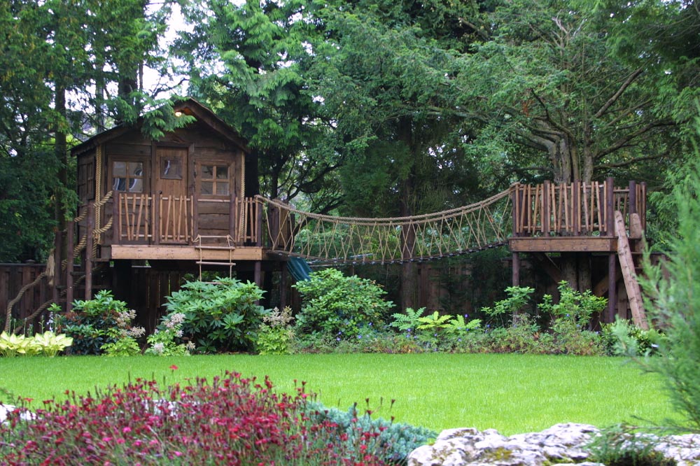treehouses summerhouses Ayrshire